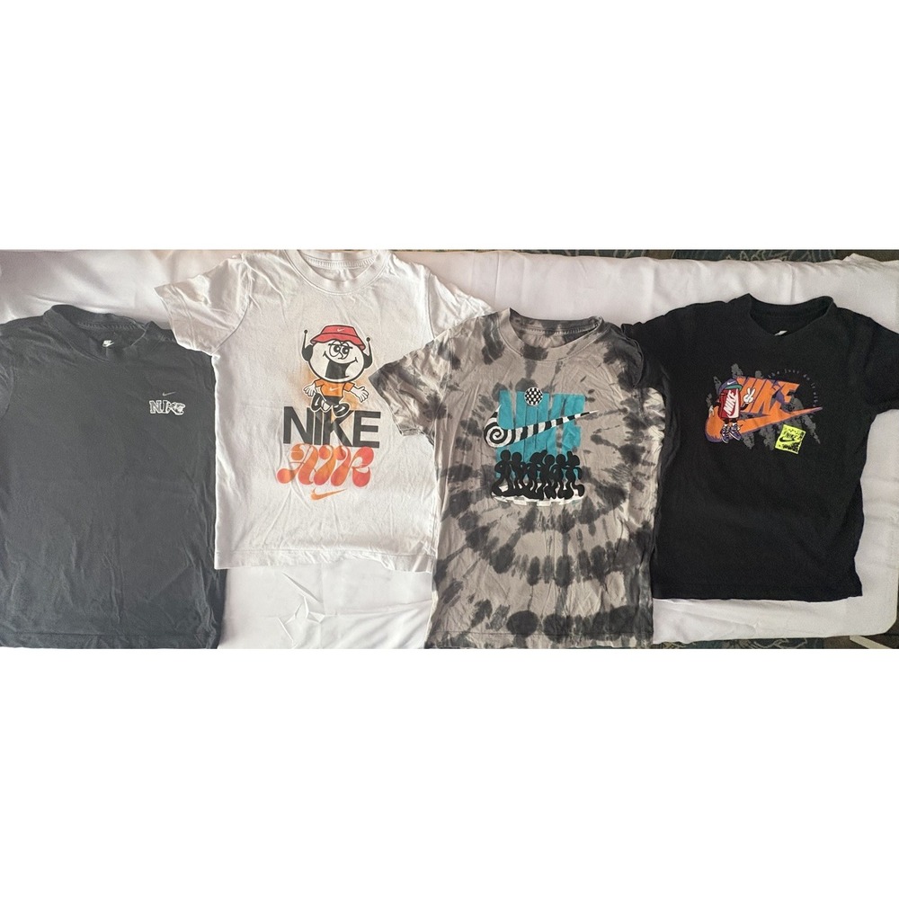 Nike Boys Graphic Tees Lot of 4 Size Small Black White Tie Dye Shirts